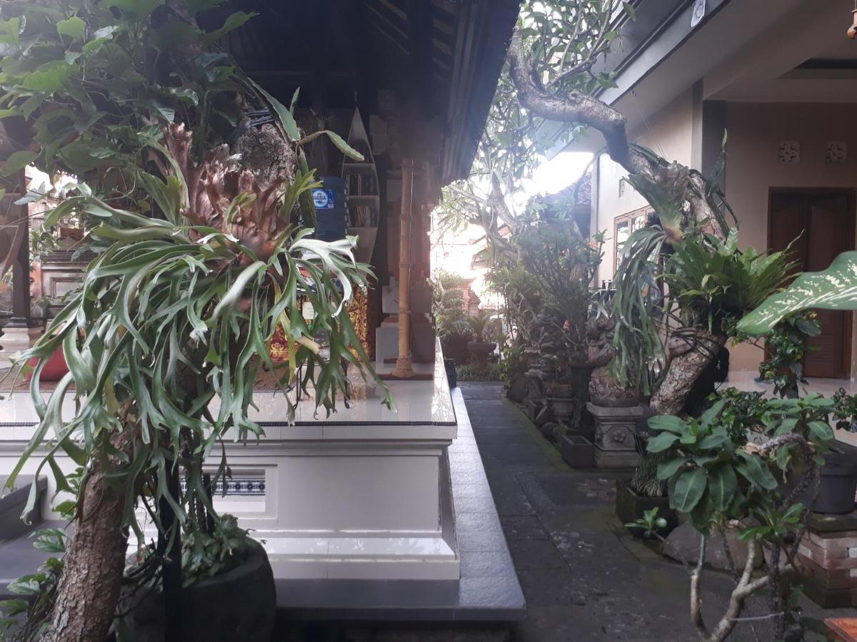 Adi House Homestay Ubud Exterior foto